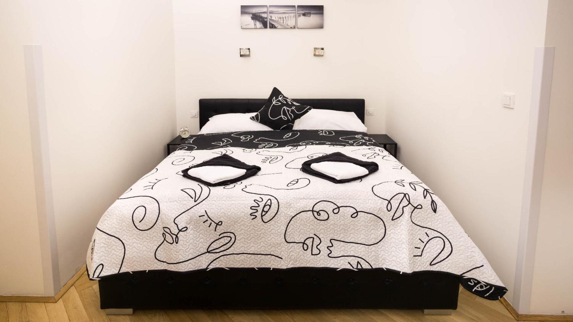 Apartament Black & White By Wenceslas Square And Muzeum Praga